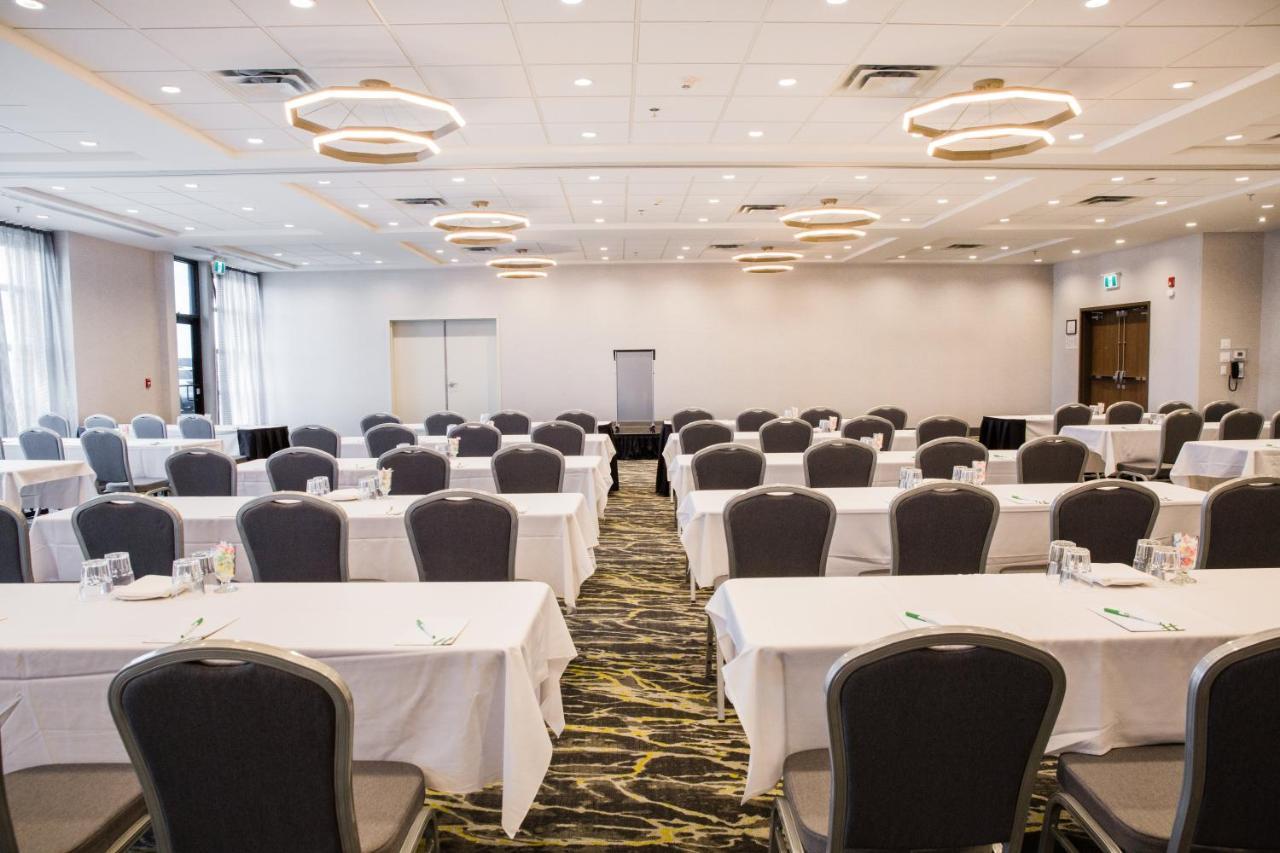 Holiday Inn Hotel & Suites Calgary South - Conference Ctr By Ihg Buitenkant foto